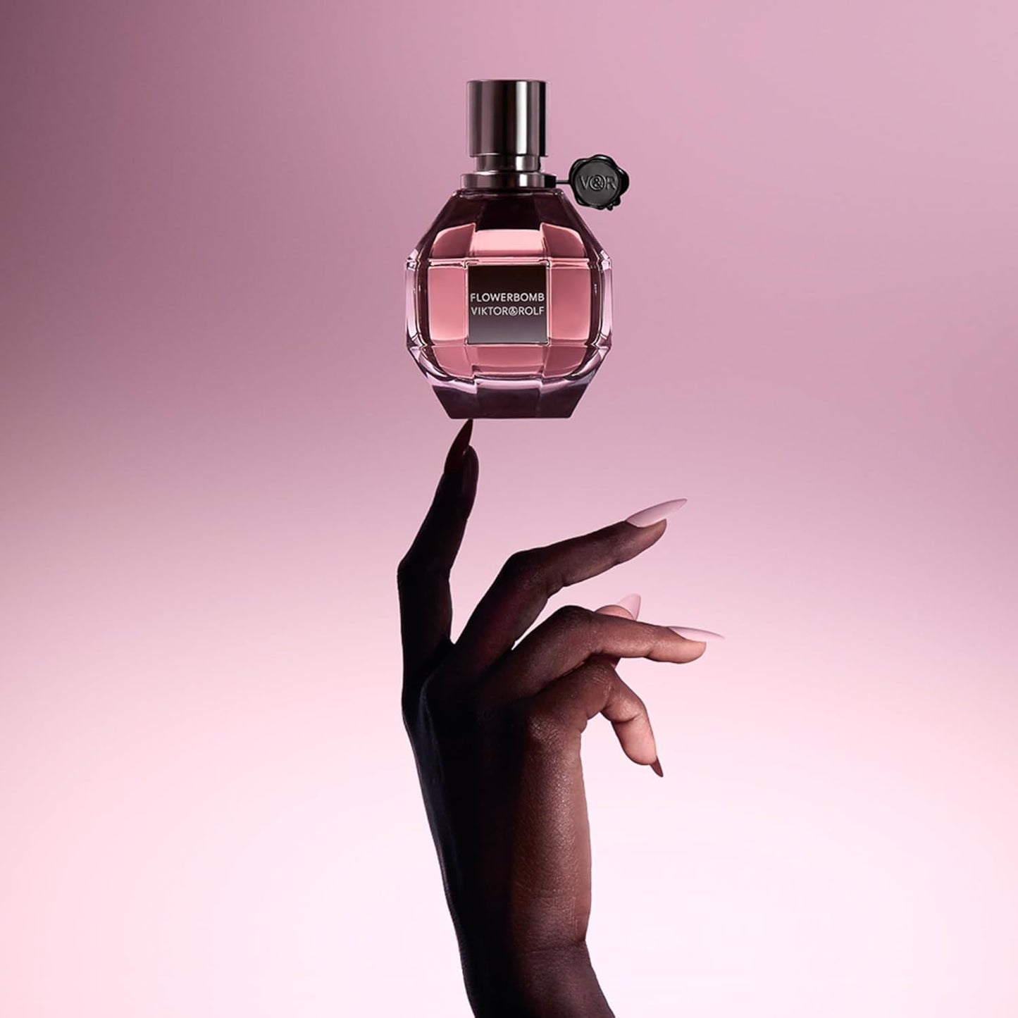 Viktor&Rolf Flowerbomb Eau de Parfum – Warm Floral Fragrance for Women