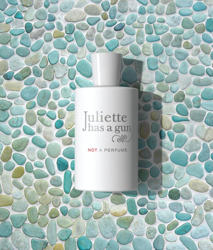 Juliette Has A Gun Not A Perfume Eau de Parfum – Cetalox, Woody & Musky Fragrance